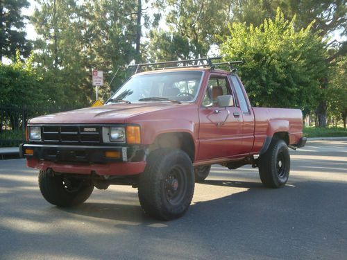 Toyota Pickup Deluxe