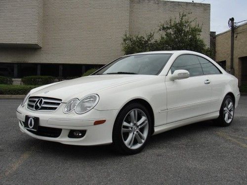 Beautiful 2006 mercedes-benz clk350, loaded with options, just serviced