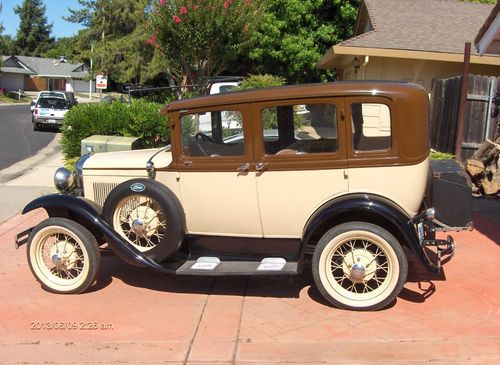 1930 model a fordor sedan