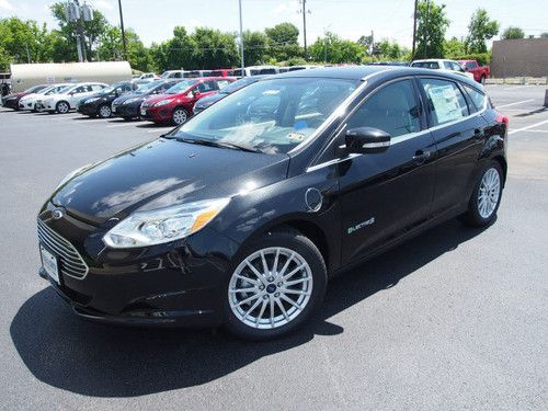 2013 ford focus electric hatchback tuxedo black 300a leather auto joe281323-3305