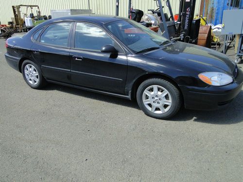 2006 ford taurus se 4 door sedan