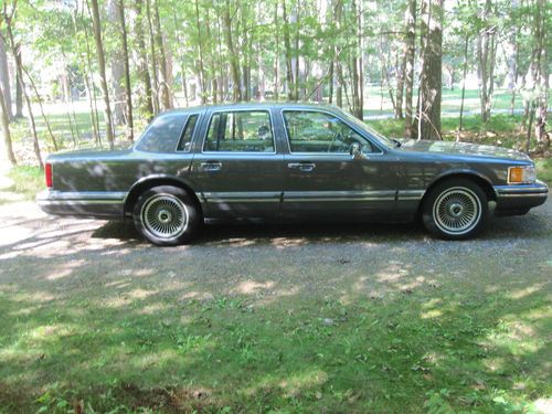 1991 Lincoln Town Car Executive Sedan - NO RESERVE - Southern Car in Wisconsin, US $2,500.00, image 6