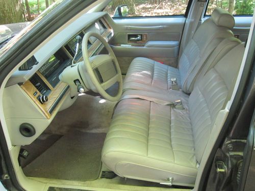 1991 Lincoln Town Car Executive Sedan - NO RESERVE - Southern Car in Wisconsin, US $2,500.00, image 8