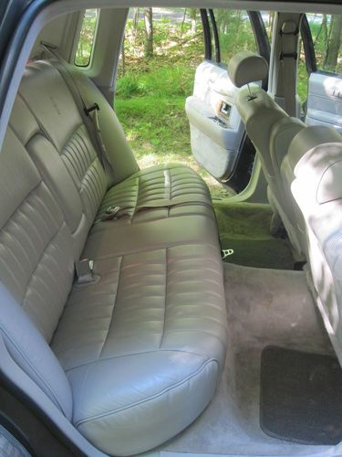 1991 Lincoln Town Car Executive Sedan - NO RESERVE - Southern Car in Wisconsin, US $2,500.00, image 12