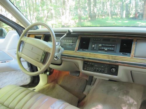 1991 Lincoln Town Car Executive Sedan - NO RESERVE - Southern Car in Wisconsin, US $2,500.00, image 15