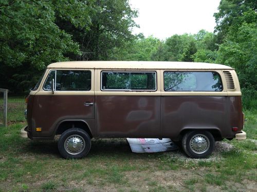 1979 vw transporter bus