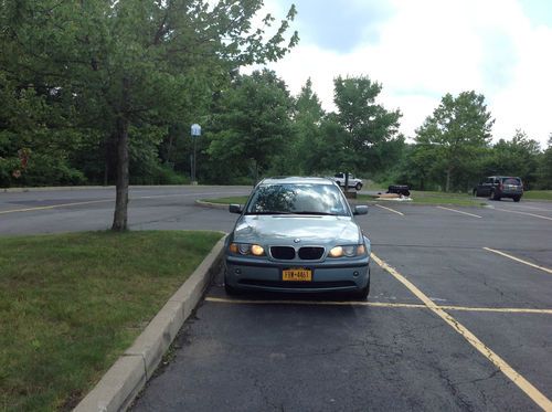 2002 bmw 325xi base sedan 4-door 2.5l