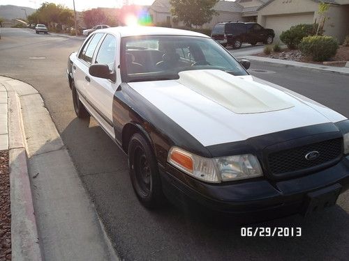 2002 ford crown victoria police interceptor sedan 4-door 4.6l no reserve