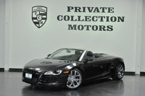 2011 r8 v10 spyder* 6 speed manual* highly optioned!!!!