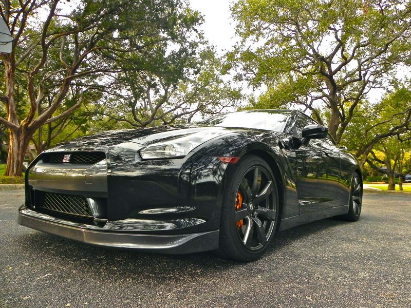 2010 nissan gt-r