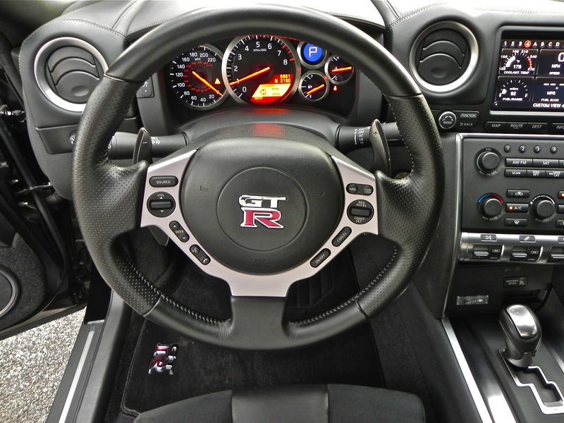 2010 Nissan GT-R, US $41,200, image 4