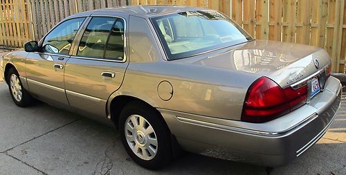 2004 mercury grand marquis gs sedan 4-door 4.6l