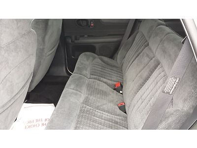 LS 4.3L CD Reclining Seats Rear Window Defroster Reading Light(s) *NO RESERVE*, image 9