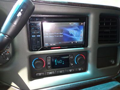 2003 GMC YOUKON DENALI AWD 3RD SEAT DVD LEATHER LOADED RUNS GREAT NO RESERVE, image 18