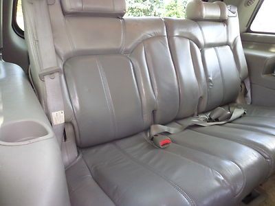 2003 GMC YOUKON DENALI AWD 3RD SEAT DVD LEATHER LOADED RUNS GREAT NO RESERVE, image 30