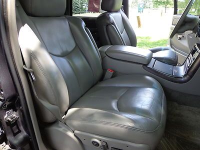2003 GMC YOUKON DENALI AWD 3RD SEAT DVD LEATHER LOADED RUNS GREAT NO RESERVE, image 34