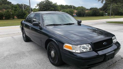 2003 ford crown victoria police interceptor sedan 4-door 4.6l