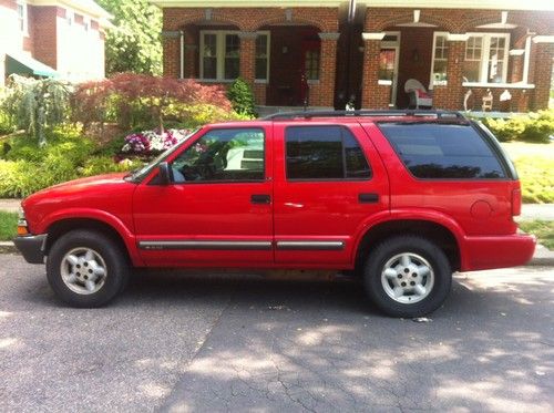 2000 chevrolet blazer ls  4-door