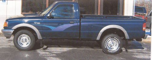 1995 ford ranger xlt standardcablongbed 3.0 engine 5 speed 4x4  needs work