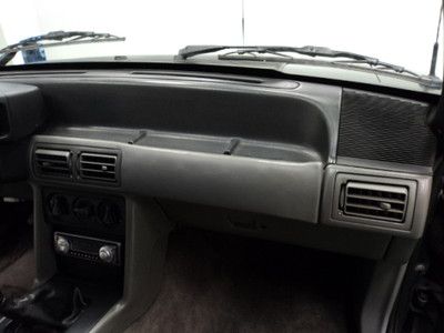 1988 FORD MUSTANG 5.0 V-8/MANUAL NO RESERVE!, image 29