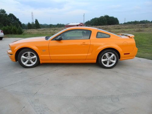 2007 ford mustang gt coupe 2-door 4.6l