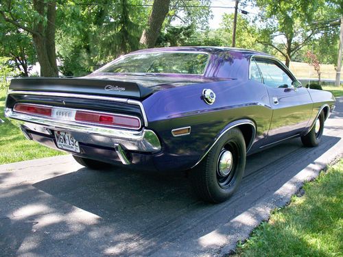 1970 dodge challenger "matching #  car n plum crazy" rare bench seat ,ac,ps,pdb