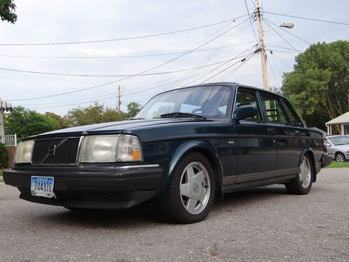 1991 volvo 240 base sedan 4-door 2.3l