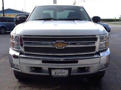 Low Reserve! 4X4 Ext Cab 8 foot long bed,5.3L, Excellent Condition, image 2