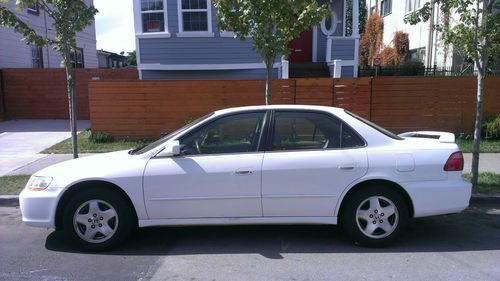 1998 honda accord ex sedan 4-door 3.0l v6 ***clean title***