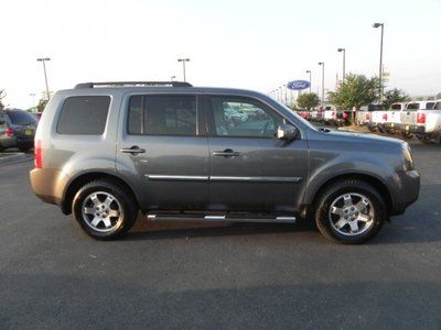 Touring NAV Leather Sunroof 3rd Row Rear DVD Back-Up Camera Heated Front Seats, image 7