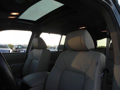 Touring NAV Leather Sunroof 3rd Row Rear DVD Back-Up Camera Heated Front Seats, image 15