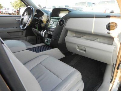 Touring NAV Leather Sunroof 3rd Row Rear DVD Back-Up Camera Heated Front Seats, image 30