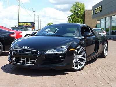 R8 5.2 v10 coupe enhanced lthr carbon sideblades only 6.7k miles look!