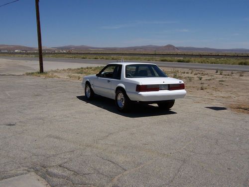 Mustang    lx  notchback