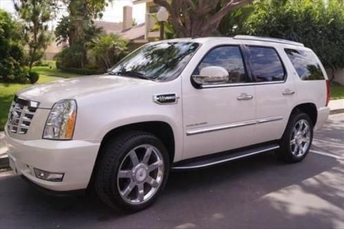10 caddy premium package warranty fully loaded 49k miles
