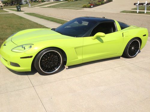 2005 chevrolet corvette base coupe 2-door 6.0l