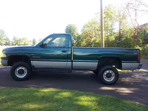 1999 dodge ram 2500 pick up truck / diesel