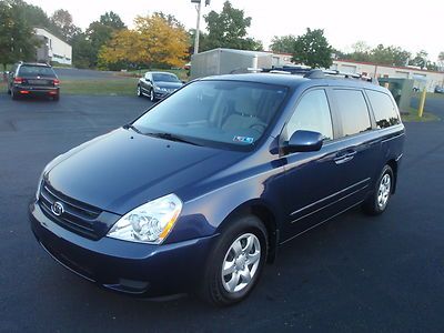 One owner 2007 kia sedona lx 7passenger minivan power sliding doors automatic