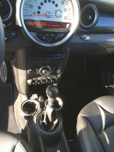 S Convertible 1.6L Automatic White Silver Metallic 21K Miles PRISTINE, US $27,500.00, image 5