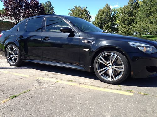 2008 bmw m5 black sapphire metallic paint/black interior