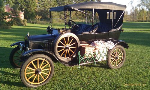 No reserve!! 1921 ford model t 3 door touring convertible nice paint top &amp; seats