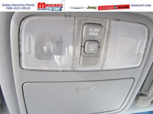 Gray Elantra Limited 2.0L Sedan Clean Leather sunroof Smoke free, image 23