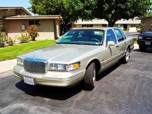 1997 lincoln town car executive