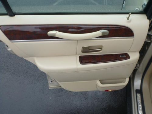 4dr Sdn Sign 4.6L CD Power Windows Power Door Locks Tilt Wheel Cruise Control, US $12,995.00, image 10