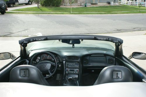 2001 Chevrolet Corvette Convertible Private Seller !!, image 3