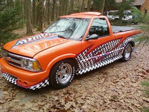 Custom orange 1994 s-10 show truck  near mint!!