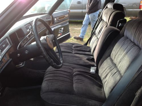 1975 Cadillac Fleetwood Brougham, image 2