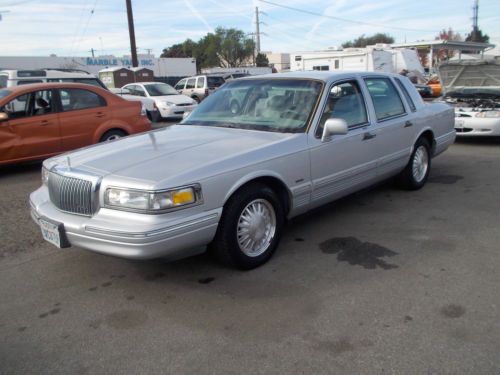 1997 lincoln town car, no reserve