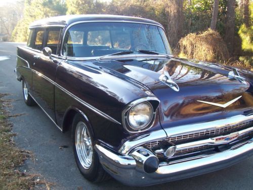 1957 chevy 210 2 door wagon very nice inside &amp; out 350 4 speed p/s pdb solid car