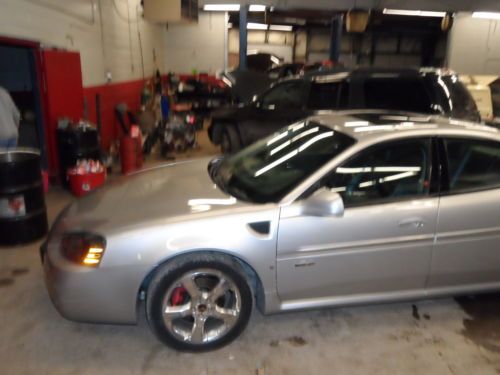 2006 pontiac grand prix gxp sedan 4-door 5.3l